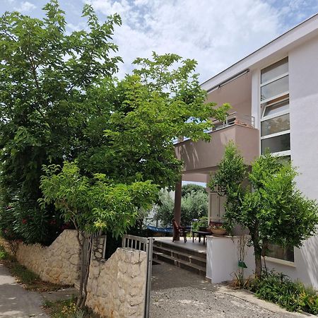 Romantic Oasis Apartments ซาดาร์ ภายนอก รูปภาพ
