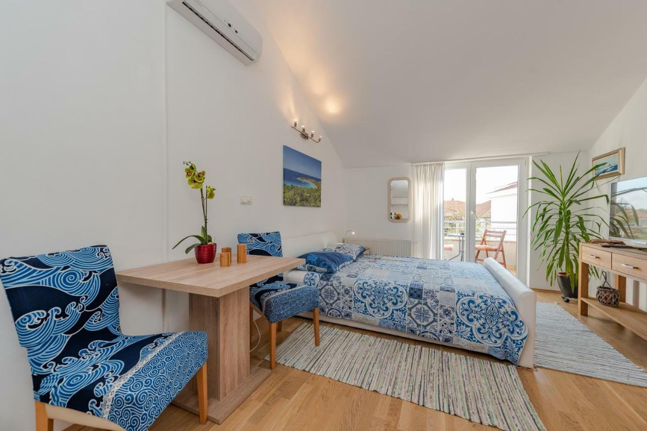 Romantic Oasis Apartments ซาดาร์ ภายนอก รูปภาพ